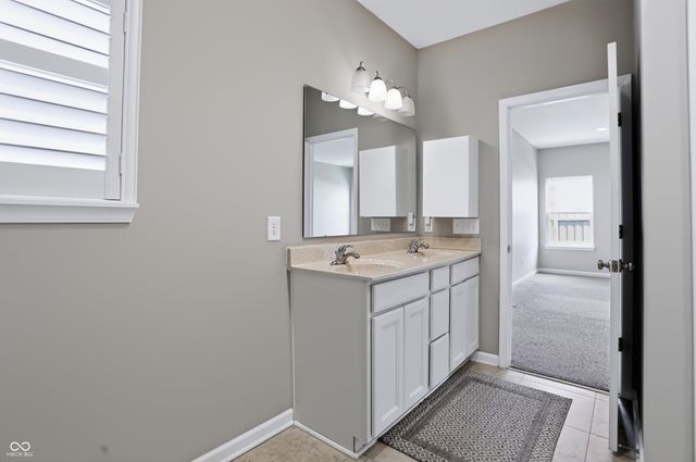 8810 Rowling Way, Indianapolis, IN 46239
