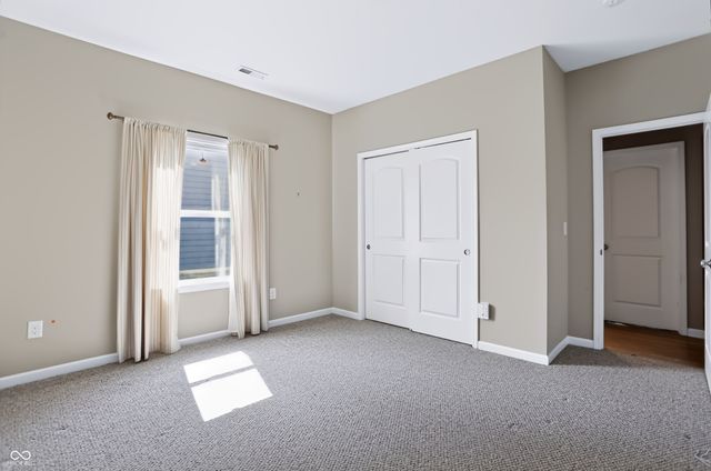 8810 Rowling Way, Indianapolis, IN 46239