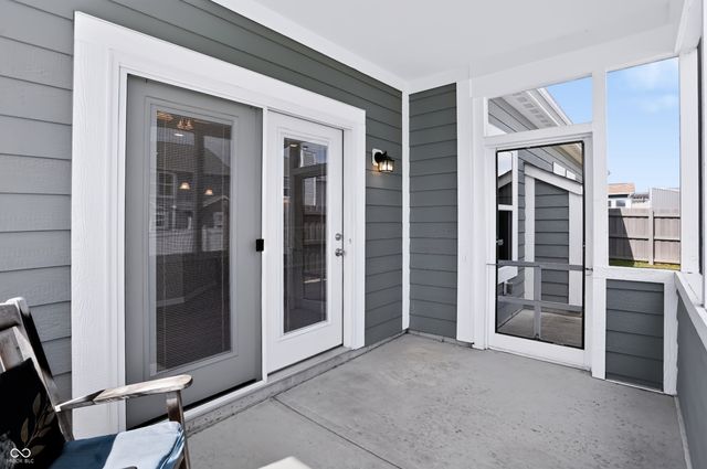 8810 Rowling Way, Indianapolis, IN 46239