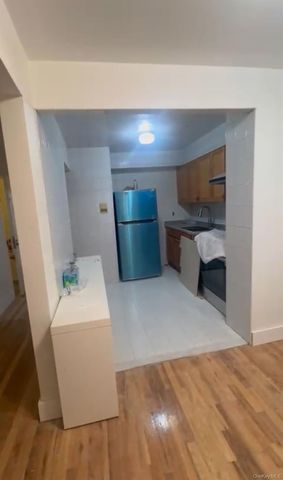 94-28 53 Avenue 3, Elmhurst, NY 11373