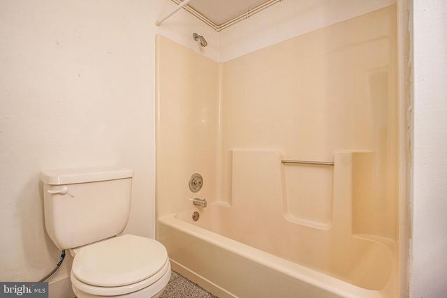 307 HAWKE ST, Fredericksburg, VA 22401