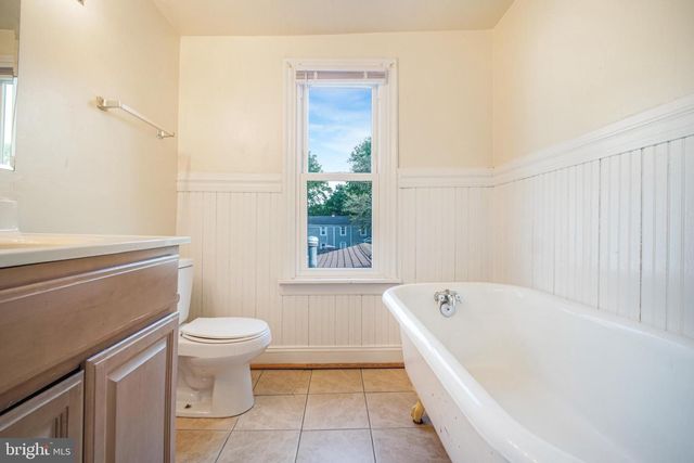 307 HAWKE ST, Fredericksburg, VA 22401