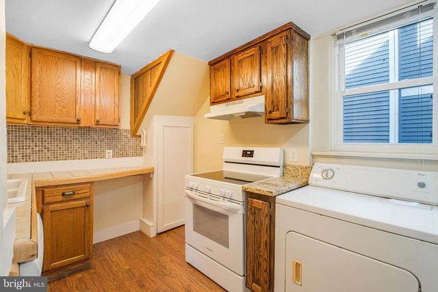 307 HAWKE ST, Fredericksburg, VA 22401
