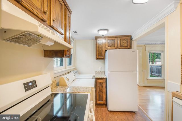 307 HAWKE ST, Fredericksburg, VA 22401