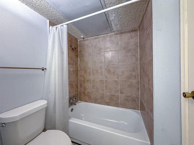 3100 Jeanetta Street 1104, Houston, TX 77063