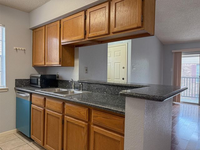 3100 Jeanetta Street 1104, Houston, TX 77063