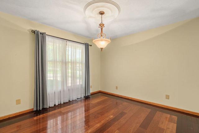 902 Idaho Avenue, Davenport, IA 52804