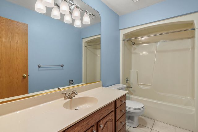 902 Idaho Avenue, Davenport, IA 52804