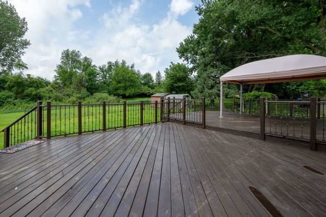 902 Idaho Avenue, Davenport, IA 52804