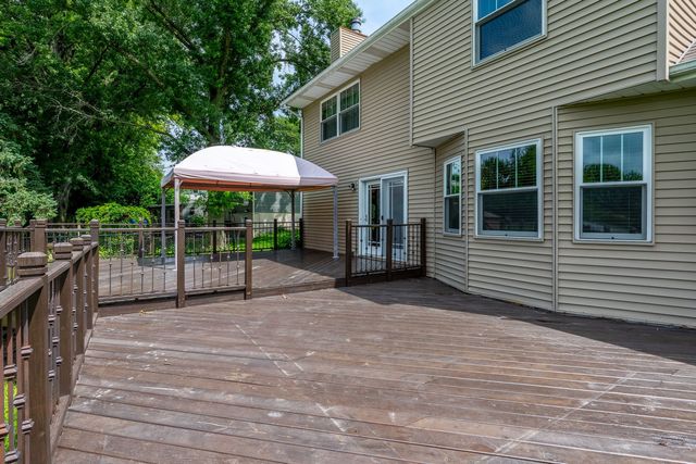 902 Idaho Avenue, Davenport, IA 52804