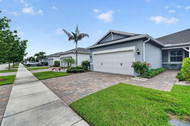 12847 SW Vermillion Circle, Port St. Lucie, FL 34987