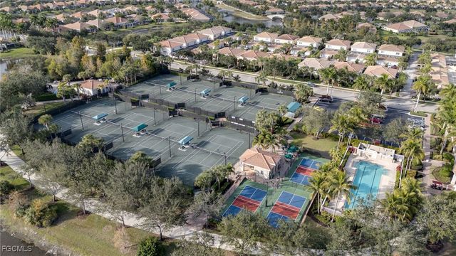 28835 Vermillion LN, Bonita Springs, FL 34135