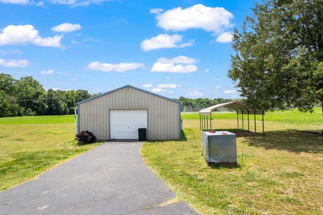 6439 Cedar Grove Rd, Big Sandy, TN 38221