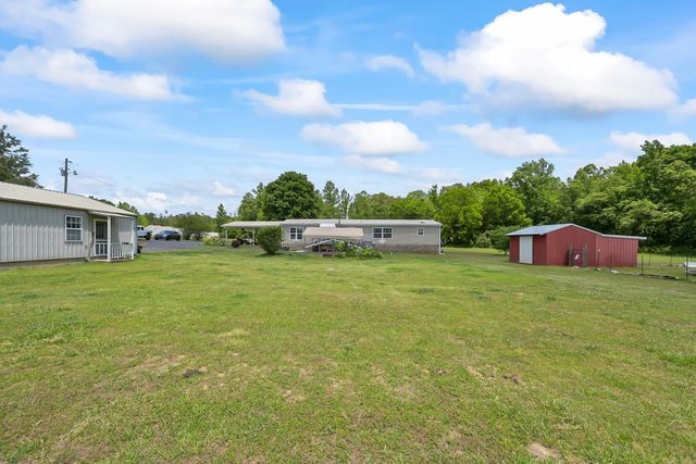 6439 Cedar Grove Rd, Big Sandy, TN 38221