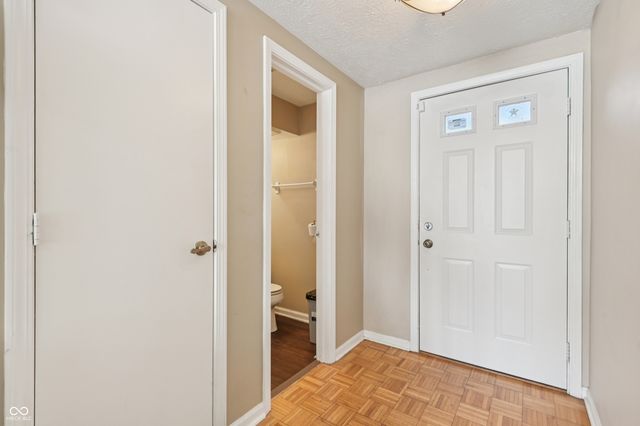 7135 Bay Point Court, Indianapolis, IN 46214