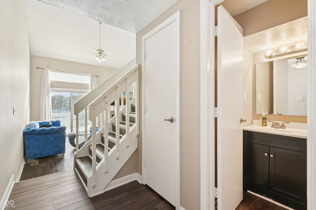 7135 Bay Point Court, Indianapolis, IN 46214