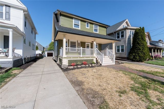 1272 Warren Road, Lakewood, OH 44107