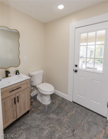 1272 Warren Road, Lakewood, OH 44107