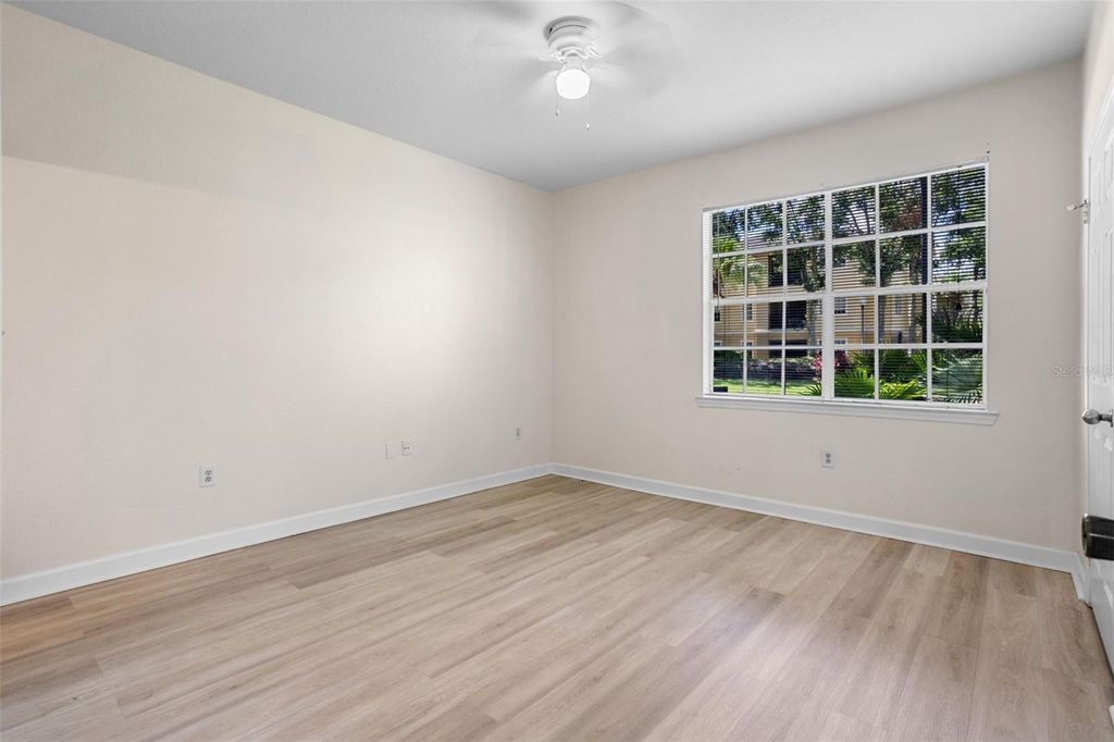 Image 17 of property listing at 2528 ROBERT TRENT JONES DRIVE 1617, Orlando, FL 32835