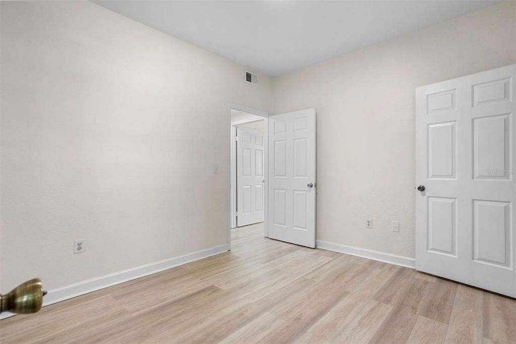 Image 25 of property listing at 2528 ROBERT TRENT JONES DRIVE 1617, Orlando, FL 32835