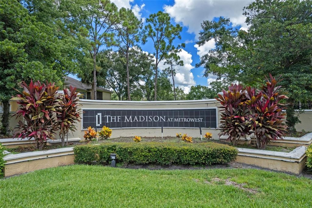 Image 33 of property listing at 2528 ROBERT TRENT JONES DRIVE 1617, Orlando, FL 32835