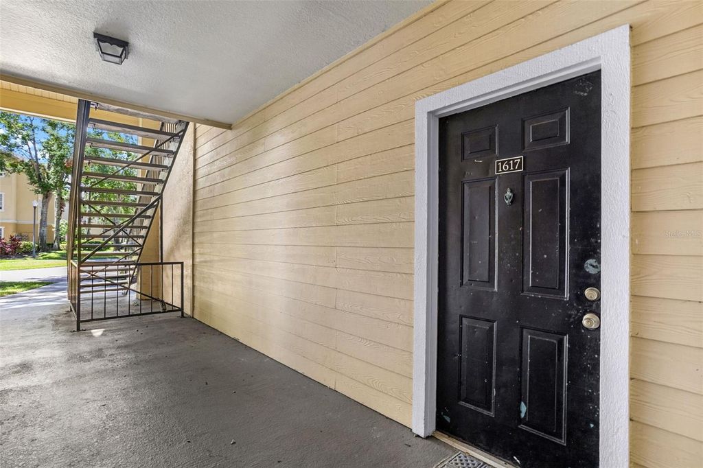 Image 5 of property listing at 2528 ROBERT TRENT JONES DRIVE 1617, Orlando, FL 32835