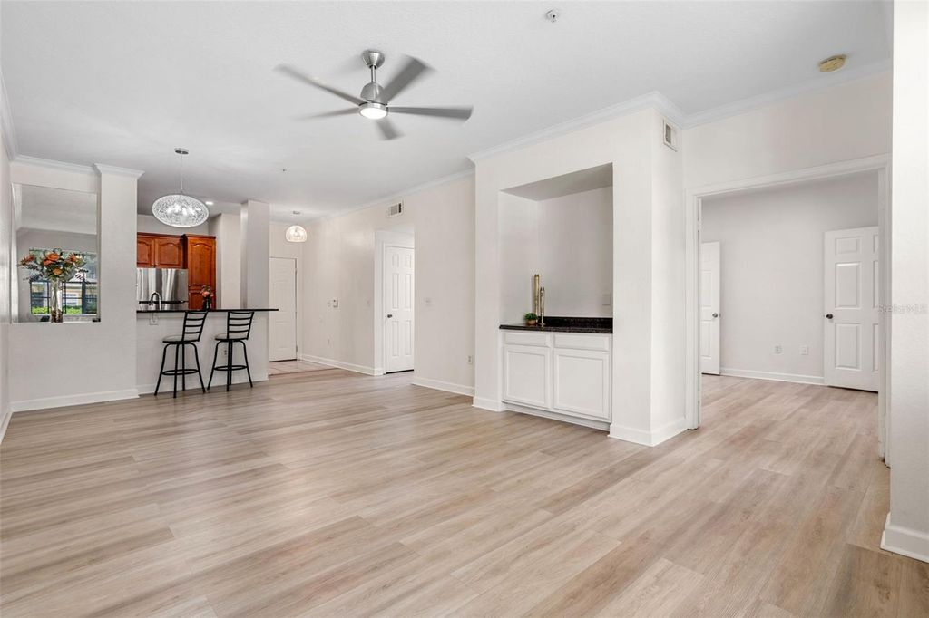 Image 6 of property listing at 2528 ROBERT TRENT JONES DRIVE 1617, Orlando, FL 32835