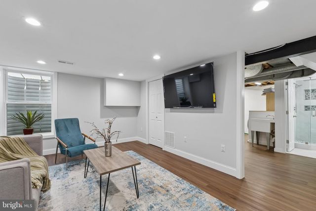 1508 N KENTUCKY ST, Arlington, VA 22205
