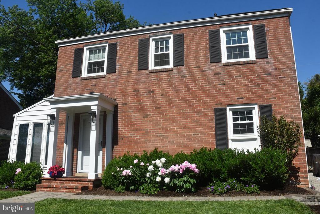 1508 N KENTUCKY ST, Arlington, VA 22205