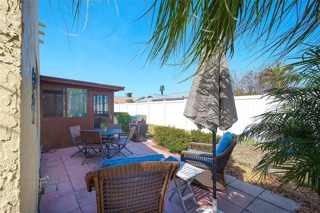 5602 12TH AVENUE W 5602, Bradenton, FL 34209