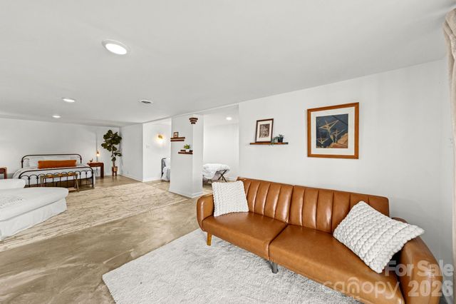 2262 Beaver Creek Road, Camden, SC 29020