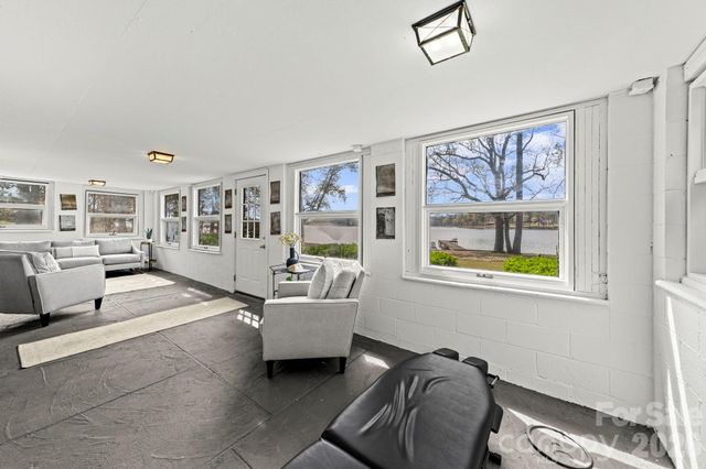 2262 Beaver Creek Road, Camden, SC 29020