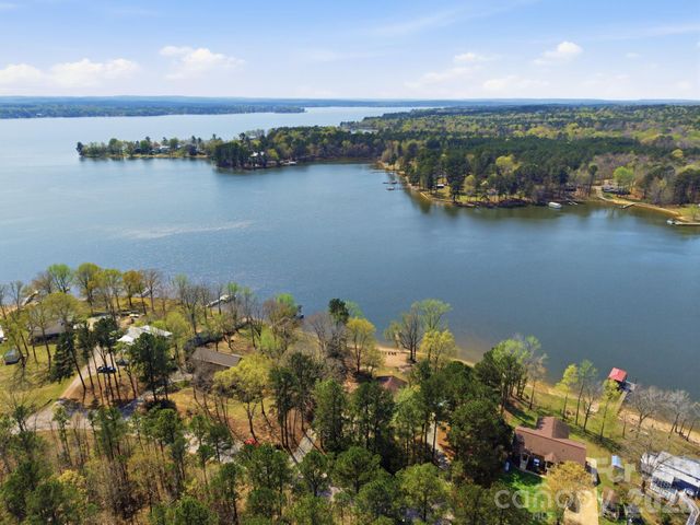 2262 Beaver Creek Road, Camden, SC 29020