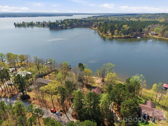 2262 Beaver Creek Road, Camden, SC 29020