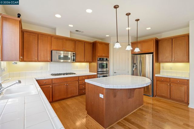 5141 Fern Ridge Cir, Discovery Bay, CA 94505