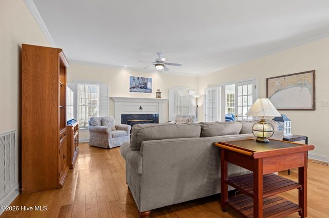 312 Lord Berkeley Drive, Emerald Isle, NC 28594