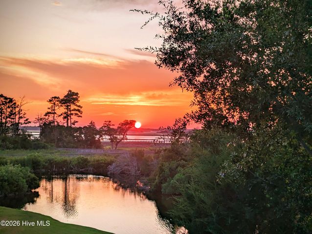 312 Lord Berkeley Drive, Emerald Isle, NC 28594