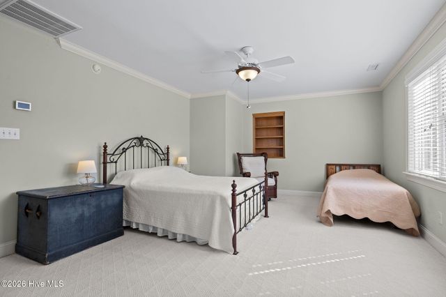 312 Lord Berkeley Drive, Emerald Isle, NC 28594