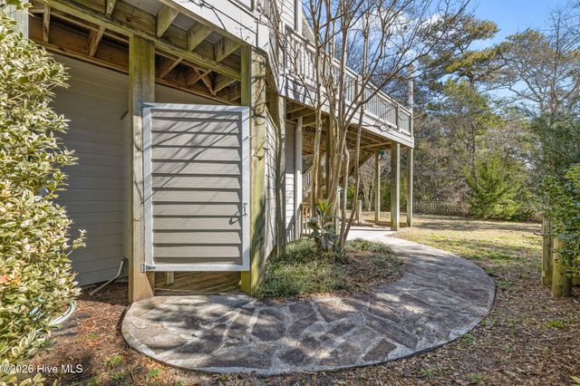 312 Lord Berkeley Drive, Emerald Isle, NC 28594