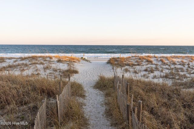 312 Lord Berkeley Drive, Emerald Isle, NC 28594