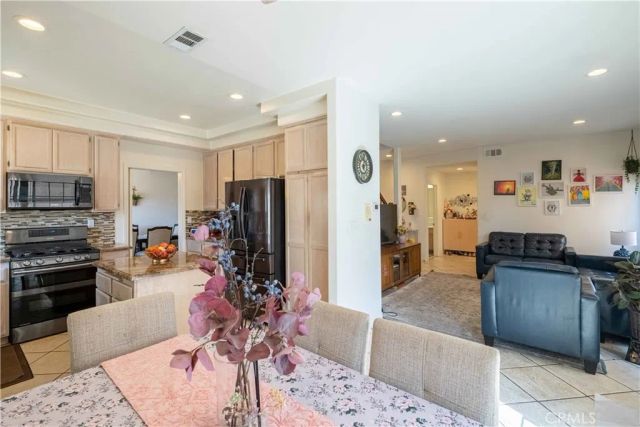 985 Brandon Avenue, Simi Valley, CA 93065