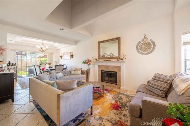 985 Brandon Avenue, Simi Valley, CA 93065
