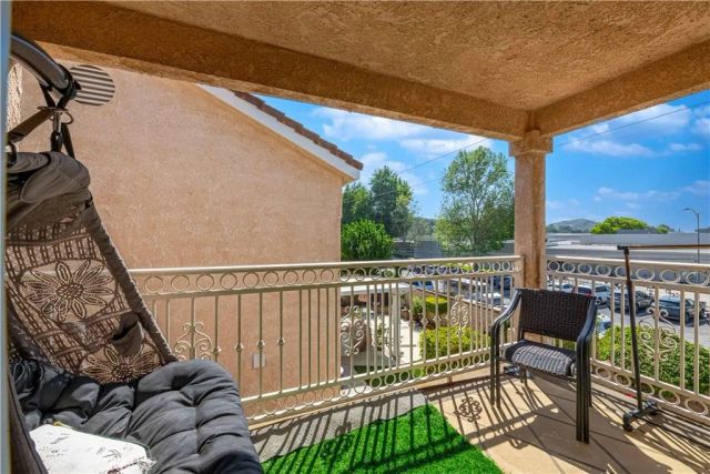 985 Brandon Avenue, Simi Valley, CA 93065