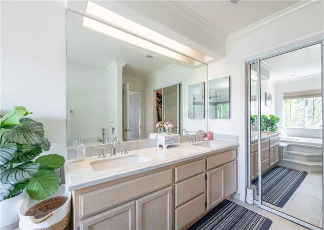 985 Brandon Avenue, Simi Valley, CA 93065