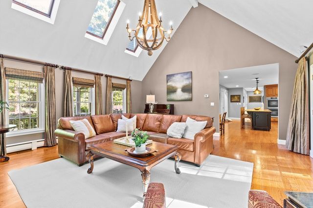 49-R Hayden Holw, Plymouth, MA 02360