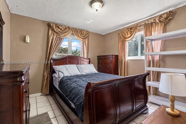 1409 NE 152nd St, North Miami Beach, FL 33162