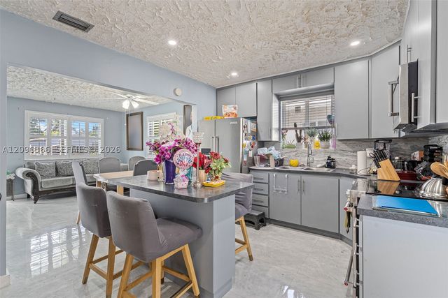 1409 NE 152nd St, North Miami Beach, FL 33162