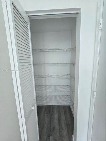 950 Brickell Bay Drive 3300, Miami, FL 33131