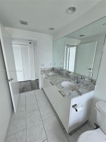 950 Brickell Bay Drive 3300, Miami, FL 33131