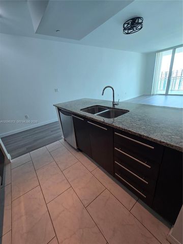 950 Brickell Bay Drive 3300, Miami, FL 33131
